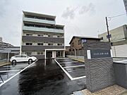 六地蔵駅より徒歩2分 4階 築4年2ヶ月の賃貸物件