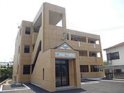 久津川駅より徒歩5分 3階 築12年9ヶ月の賃貸物件