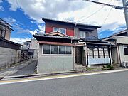 西大路駅より徒歩8分 1階 築100年の賃貸物件