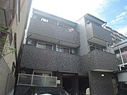 龍谷大前深草駅より徒歩9分 築11年7ヶ月 3階建の賃貸物件