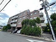 久津川駅より徒歩9分 築23年4ヶ月 6階建の賃貸物件