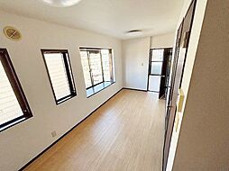 ブルーウェイブ 203 2階1DKのリビング/ダイニング