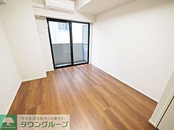 ＳＱＵＡＲＥ　ＣＩＴＹ　ＴＳＵＲＵＭＩ　ＲＩＶＥＲＳＩＤＥ 209 2階1Kのリビング/ダイニング