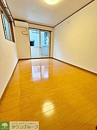 ゼファーコート 102 1階ワンルームのリビング/ダイニング