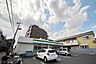 周辺：ファミリーマートさいたま本町西店 426m