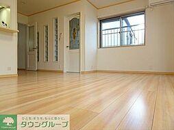 南台4丁目戸建て 5LDKのリビング/ダイニング