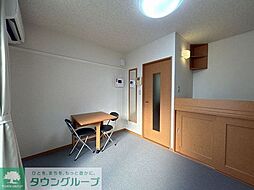 レオパレスクレスト 202 2階1Kのリビング/ダイニング
