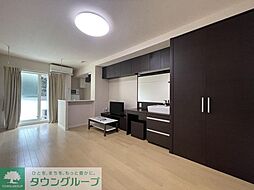 レオネクストウェストベルク 201 2階ワンルームのリビング/ダイニング