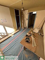 フラット大久保 102 1階1Kのリビング/ダイニング