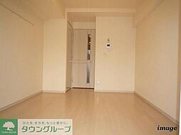 ガーラ・ステーション新宿御苑前 705 7階1Kのリビング/ダイニング