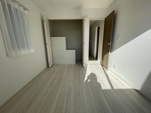 5.25帖洋室 物入