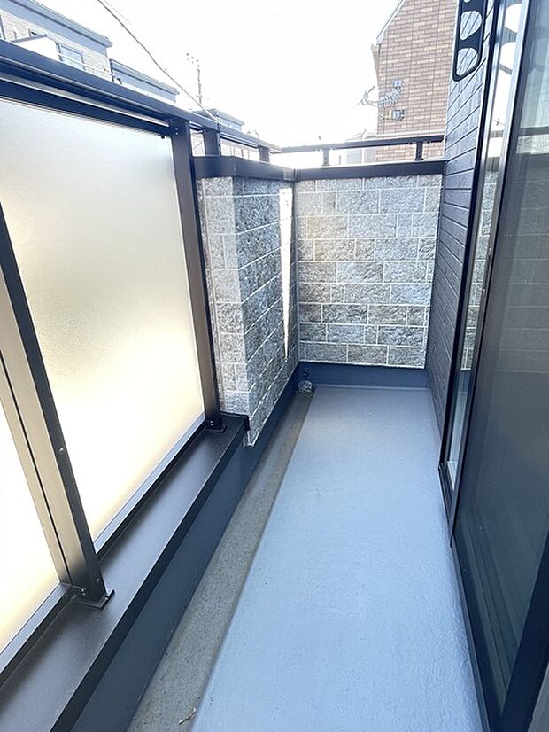 LDK前バルコニー