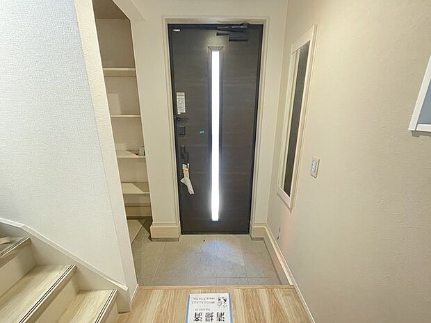 玄関入って右側にSIC