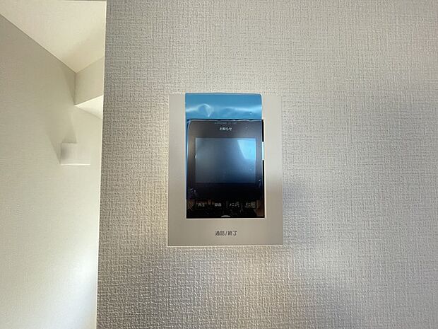 2階LDK内 録画もできるモニタ付きインターホン