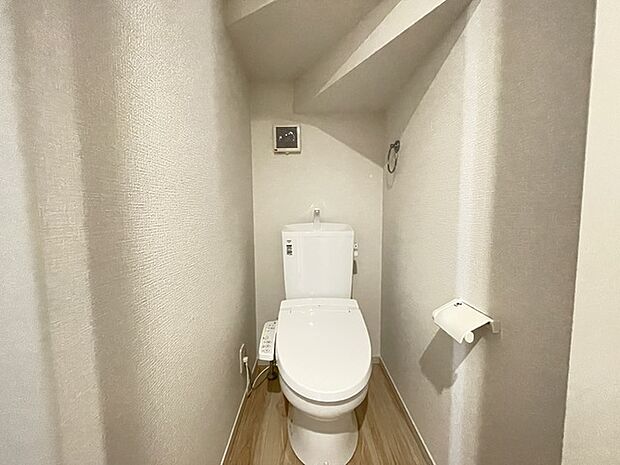 1階ウォッシュレットトイレ