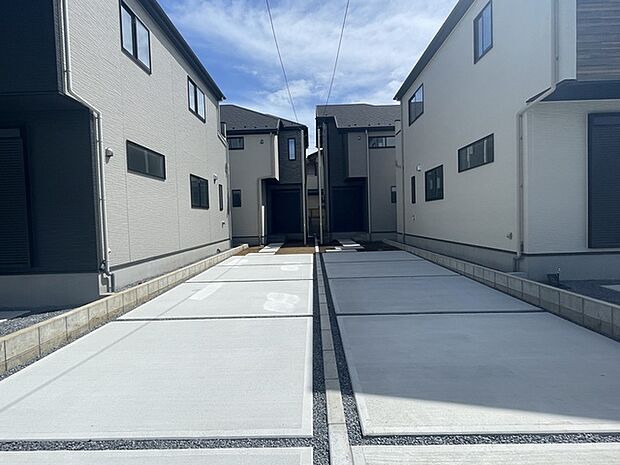 駐車スペース縦列2台可能です