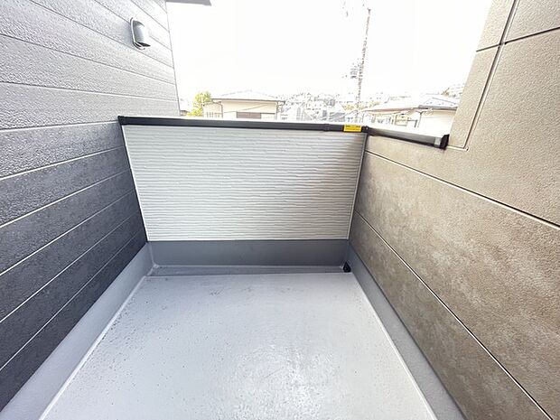 2階北向き5.28帖洋室前バルコニー