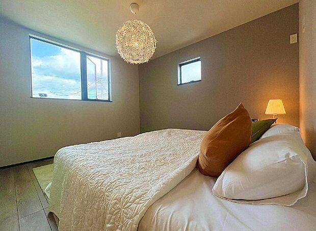 アクセントクロス仕様の居室