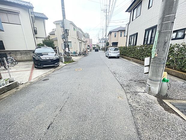 東側前面道路　公道3.7ｍ（南向き）