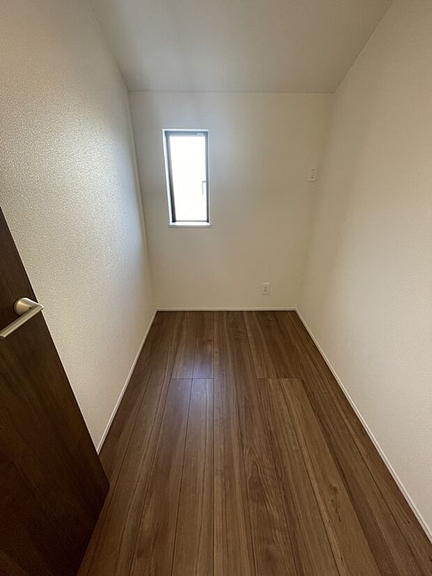 一家の整理整頓に大活躍ファミリークローゼット