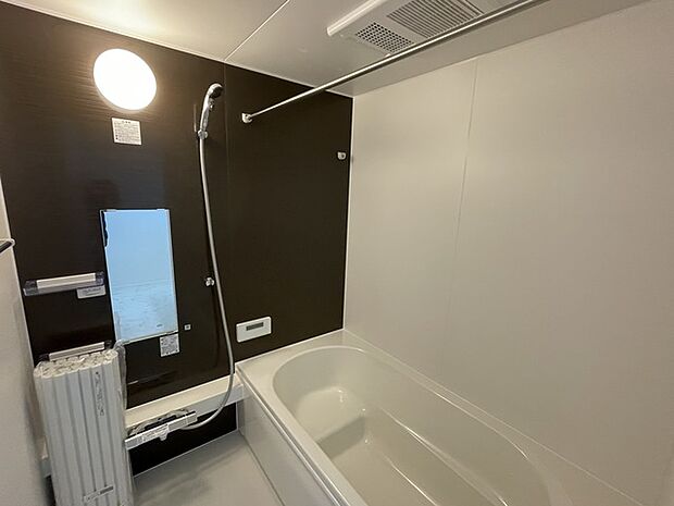 追い焚き・浴室乾燥機付きで雨や花粉の時期も安心