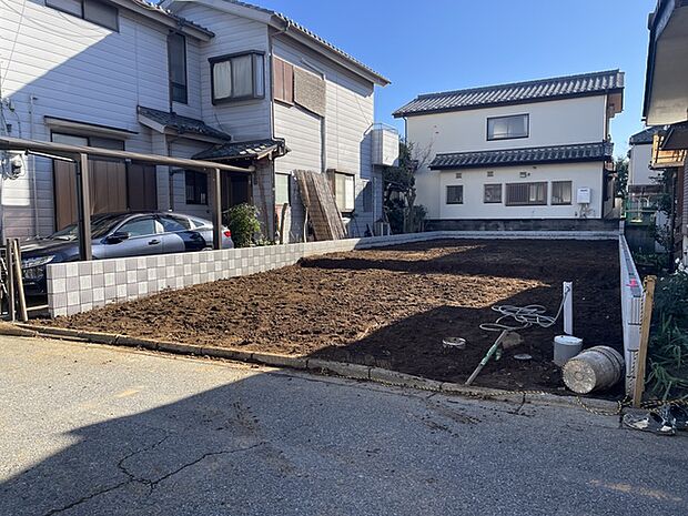 土地面積128.36平米 4LDK+カースペース2台