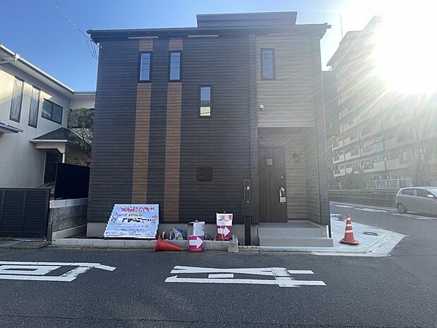 洗練されたモダンな片流れ屋根