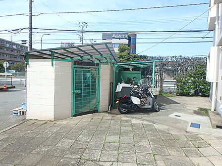 バイク置き場