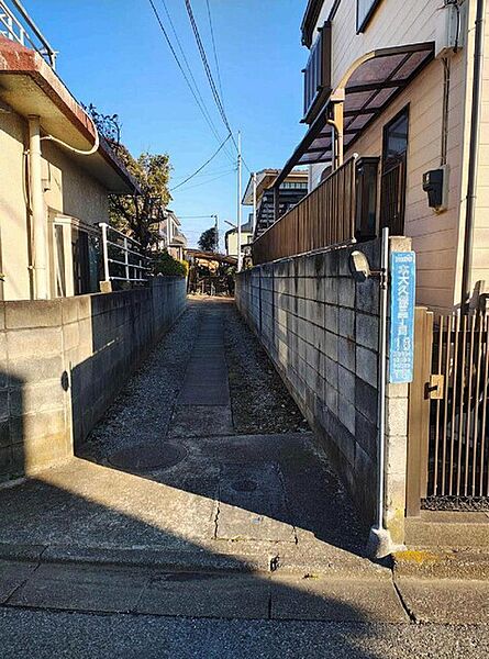 接道：西側　私道　位置指定道路　幅員3.5ｍ