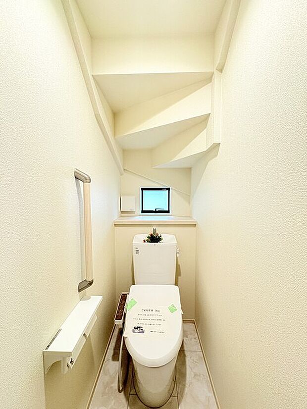 1階ウォシュレットトイレ トイレは2階にもあります