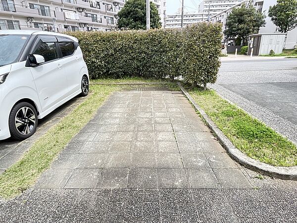 専用使用権付き駐車場あり（無償）