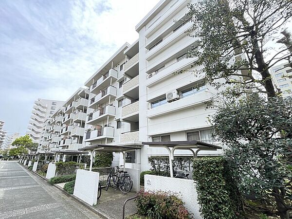 鉄筋コンクリート造5階建て　総戸数40戸(全体297戸)