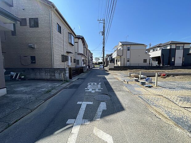 南側公道 幅員約4.2m
