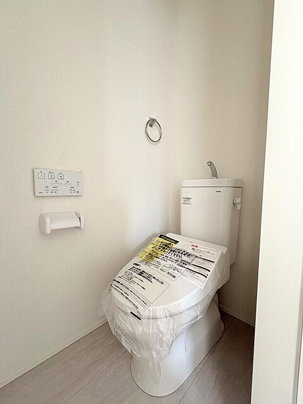 2階ウォシュレットトイレ
