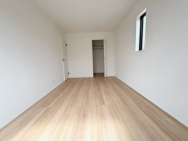 7.5帖洋室　収納はＷＩＣです