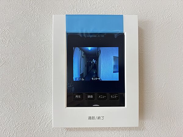 録画もできるTVモニタ付きインターホン