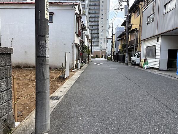 前面道路　幅員約6.7ｍ（南向き）