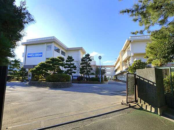 船橋市立宮本中学校1460m徒歩19分