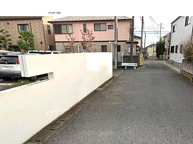 北東側接道　幅員約6ｍ