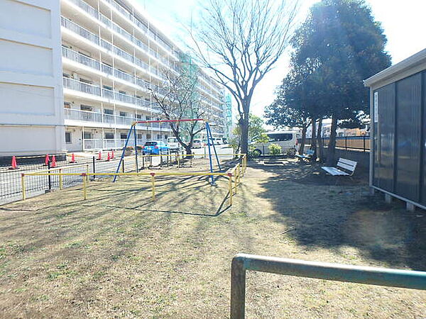 すみれ公園550m徒歩7分
