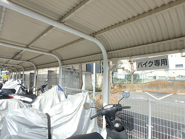 バイク置き場