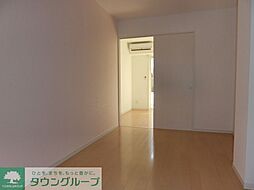 ツリーフィールド幕張 102 1階1DKのリビング/ダイニング