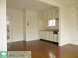 中嶋メゾネット 2 2階3LDKのリビング/ダイニング