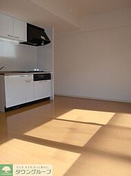 オーベルニュII 101 1階1LDKのリビング/ダイニング