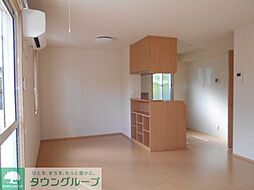 フローリド・F 102 1階1LDKのリビング/ダイニング