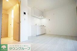 Peaks Funabashi 302 3階1LDKのリビング/ダイニング