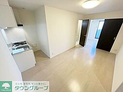 グランディール 203 2階1LDKのリビング/ダイニング