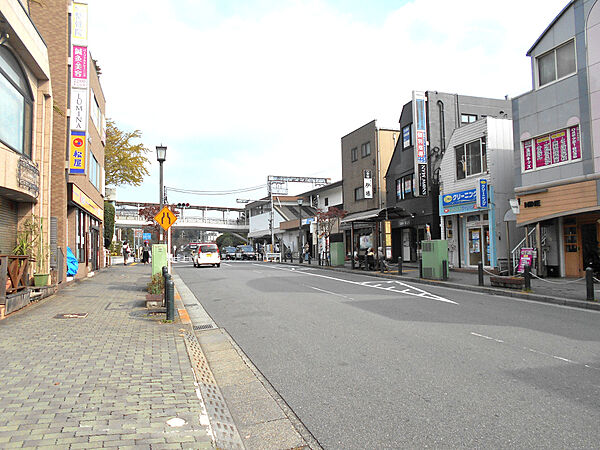 玉川学園商店街通り