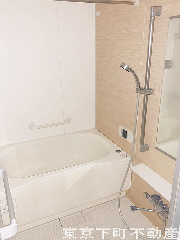 快適かつ清潔な空間を演出した浴室は一日の疲れを和らげ、心も体もリラックスできます。