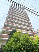 西新駅より徒歩7分 10階 築18年の賃貸物件